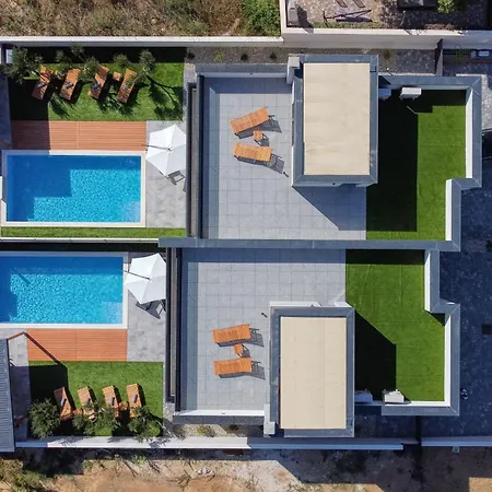 Frantin - Heated Pool, Sauna, Jacuzzi, Activities Villa