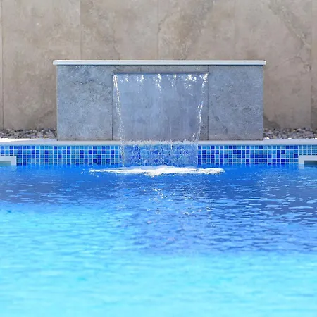 Villa Frantin - Heated Pool, Sauna, Jacuzzi, Activities