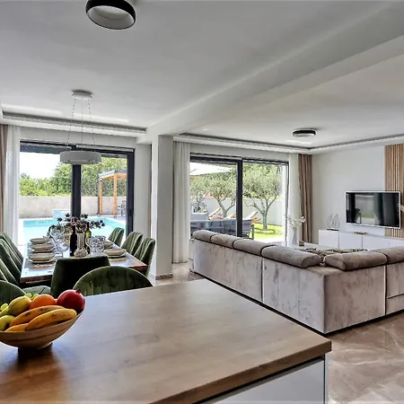 Frantin - Heated Pool, Sauna, Jacuzzi, Activities Villa Privlaka (Zadar)