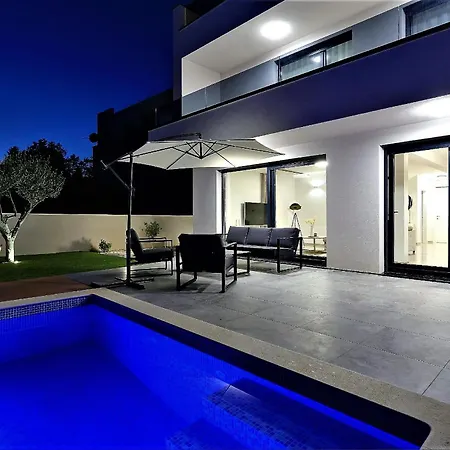Frantin - Heated Pool, Sauna, Jacuzzi, Activities Privlaka (Zadar)