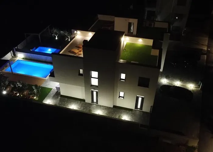 Villa Frantin - Heated Pool, Sauna, Jacuzzi, Activities Privlaka (Zadar)