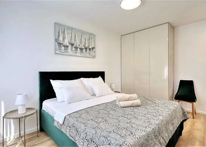 Frantin - Heated Pool, Sauna, Jacuzzi, Activities Villa