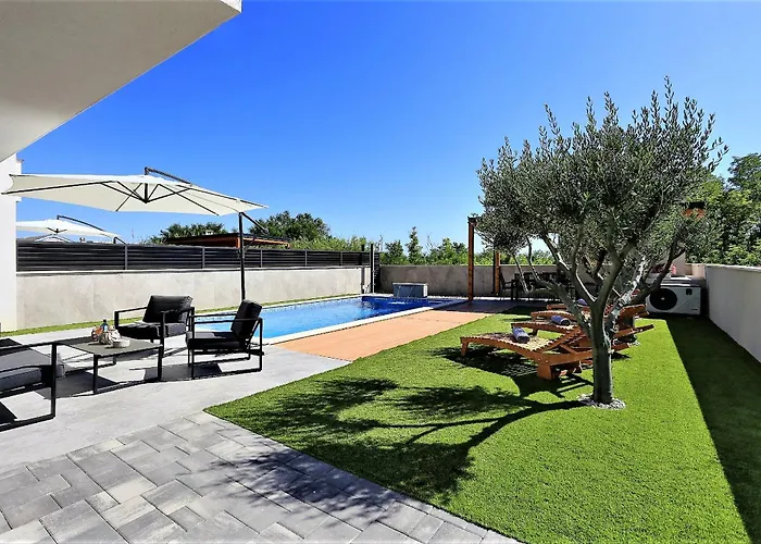 Frantin - Heated Pool, Sauna, Jacuzzi, Activities * Privlaka (Zadar)